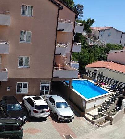 באסקה וודה Apartments Vila Adrijana & Fitness Studio Wolf Bv מראה חיצוני תמונה